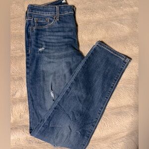 Old Navy Power Slim Straight Distressed Mid Rise Denim Sz 4